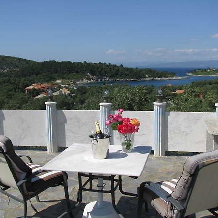 Paco'S Resort Gaios Eksteriør bilde